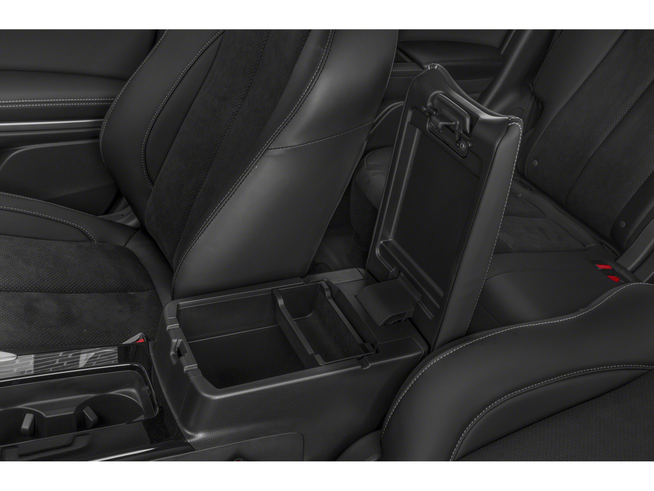 2024 Mitsubishi Eclipse Cross Base