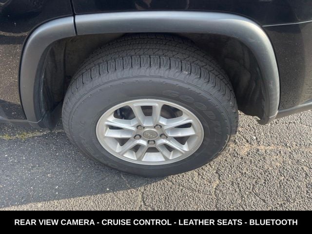 2019 Jeep Grand Cherokee Laredo E LOCAL TRADE