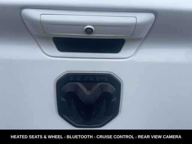 2020 RAM 1500 Big Horn/Lone Star NIGHT EDITION