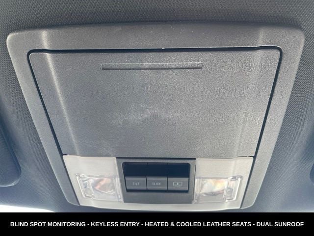 2017 Ford Explorer Platinum LOCAL TRADE
