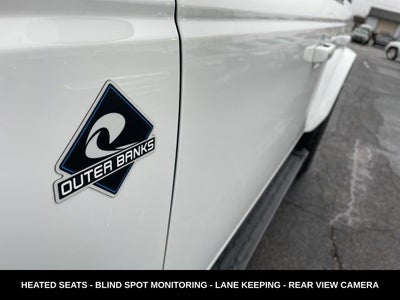 2023 Ford Bronco Outer Banks HARD TOP