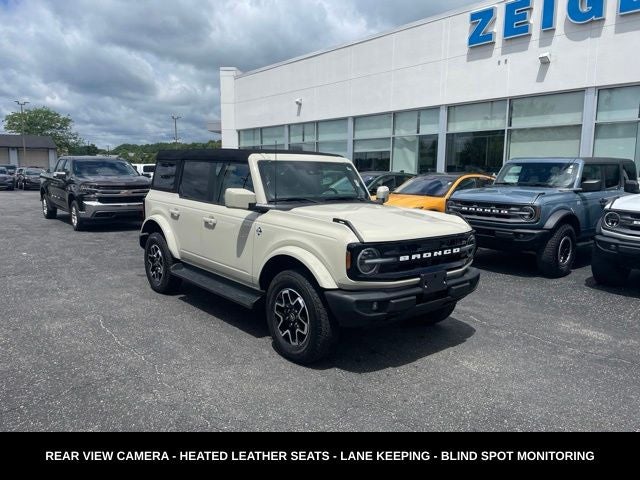 2025 Ford Bronco Outer Banks SOFT TOP