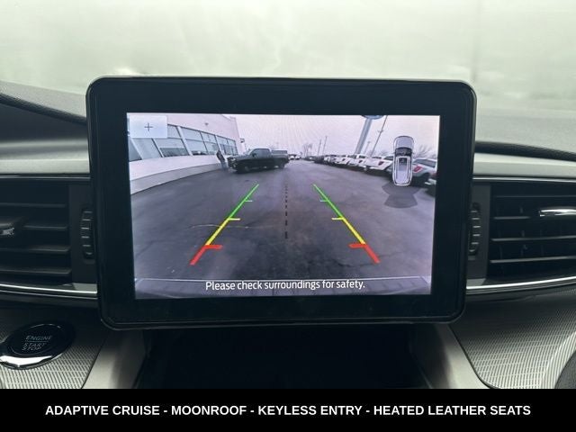 2024 Ford Explorer XLT TWIN PANEL MOONROOF