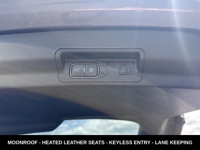 2024 Ford Explorer XLT PANORAMIC ROOF