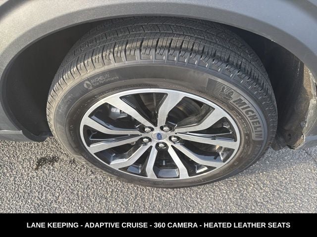 2025 Ford Explorer ST-Line 4WD