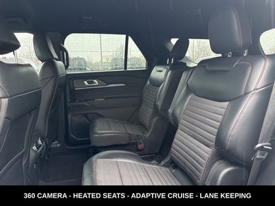 2025 Ford Explorer ST-Line 4WD