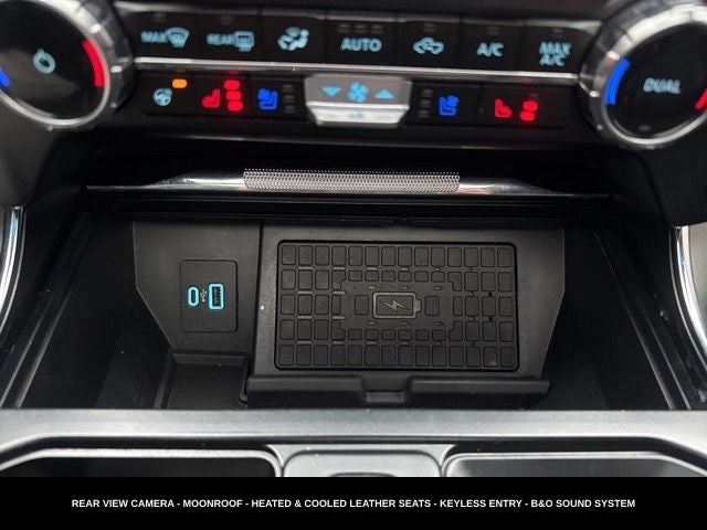 2023 Ford F-150 Lariat TWIN PANEL MOONROOF