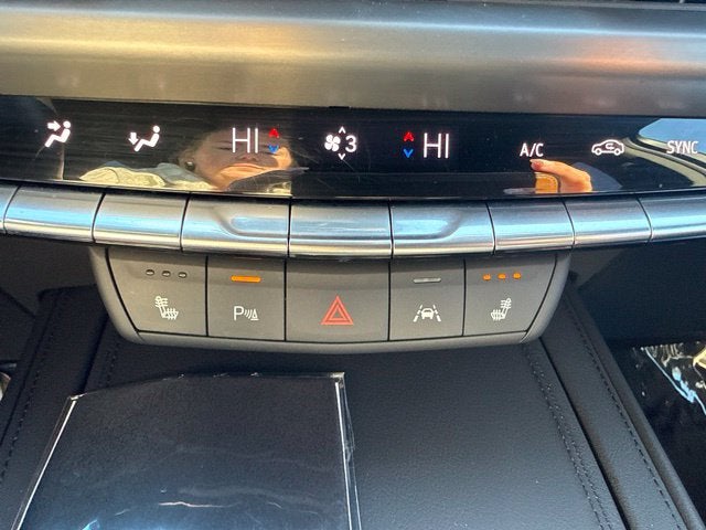 2024 Cadillac XT4 Sport LOCAL LEASE RETURN