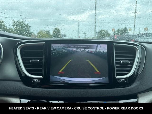 2024 Chrysler Pacifica Touring L STOW N GO SEATING