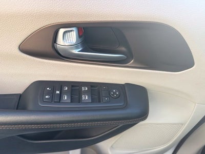 2017 Chrysler Pacifica Touring L LOCAL TRADE