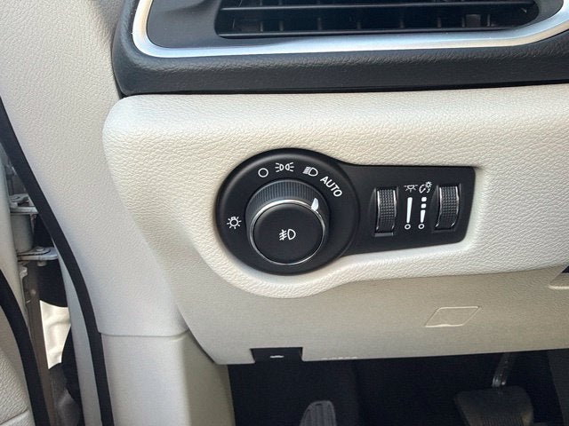 2017 Chrysler Pacifica Touring L LOCAL TRADE