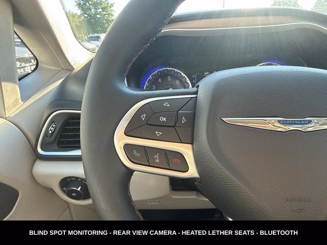 2017 Chrysler Pacifica Touring L LOCAL TRADE