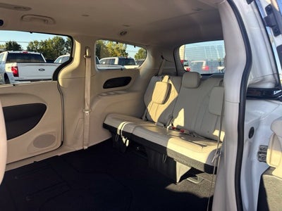 2017 Chrysler Pacifica Touring L LOCAL TRADE