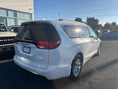 2017 Chrysler Pacifica Touring L LOCAL TRADE