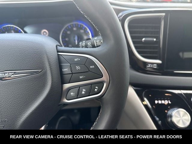 2024 Chrysler Pacifica Touring L STOW N GO SEATING