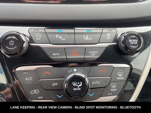 2023 Chrysler Pacifica Touring L HEATED SEATS & STEERING WHEEL