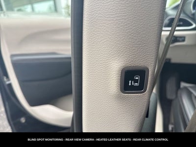 2023 Chrysler Pacifica Touring L HEATED SEATS & STEERING WHEEL