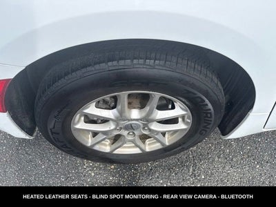 2024 Chrysler Pacifica Touring L STOW N GO SEATING