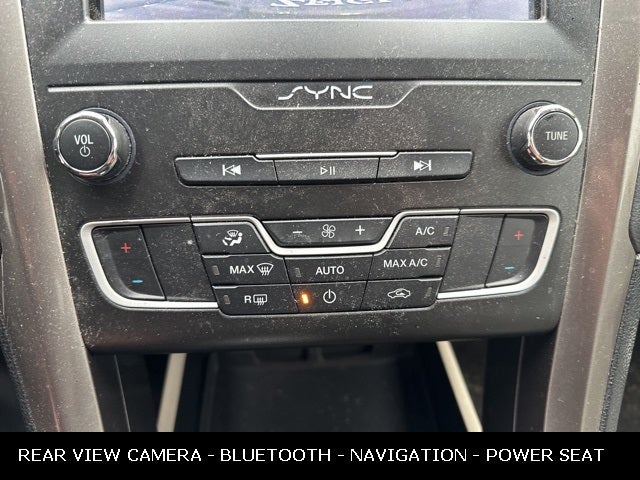 2019 Ford Fusion Hybrid SE 42 MPG