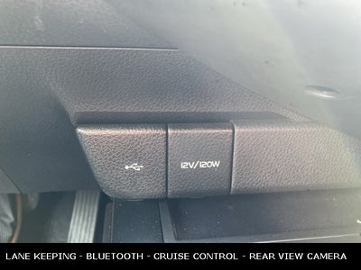 2020 Toyota Camry SE 39 MPG