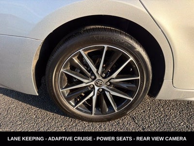 2022 Toyota Camry SE LOW MILEAGE LOCAL TRADE