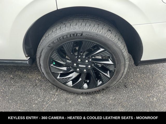 2025 Lincoln Navigator Reserve BLACKOUT PACKAGE