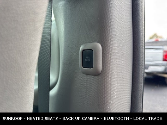 2016 Toyota Sienna XLE LOCAL TRADE