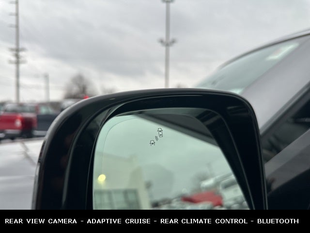 2024 Nissan Armada SV 5.6L 400HP 4WD