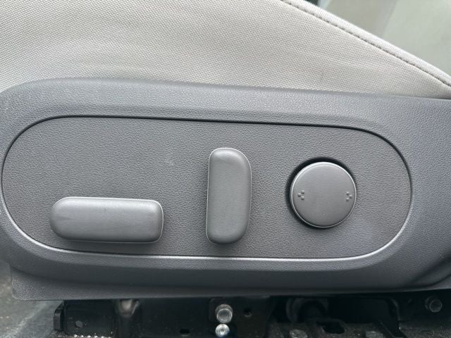 2024 Hyundai Kona SEL GREAT FUEL ECONOMY