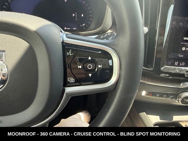 2023 Volvo XC60 B5 Ultimate Bright Theme AWD