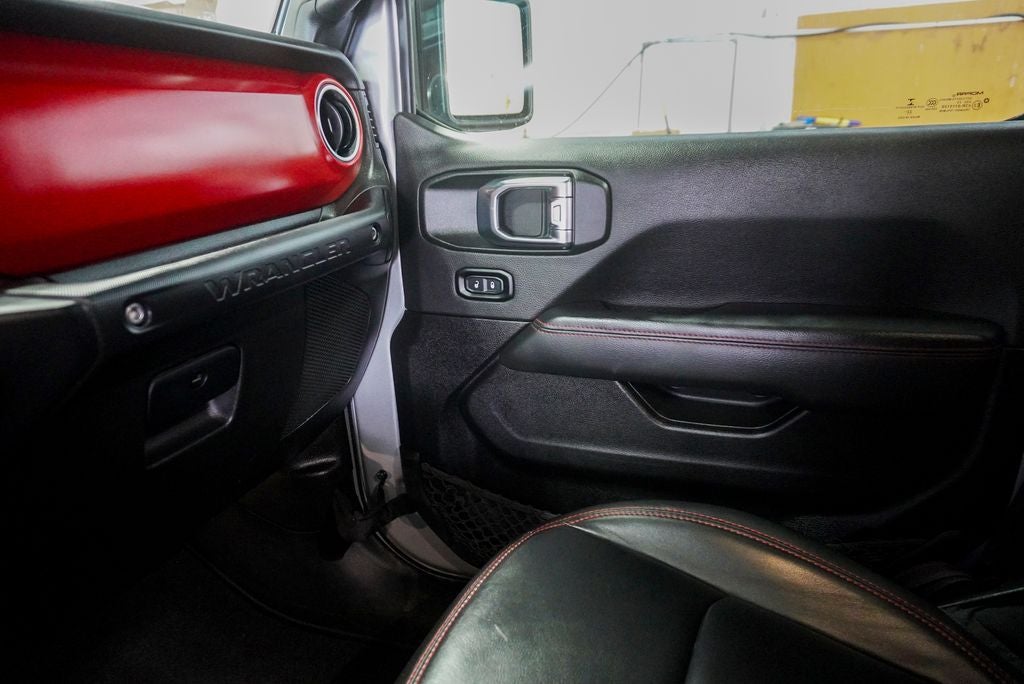 2023 Jeep Wrangler Rubicon Navigation System & ParkView Rear Back-Up Camera