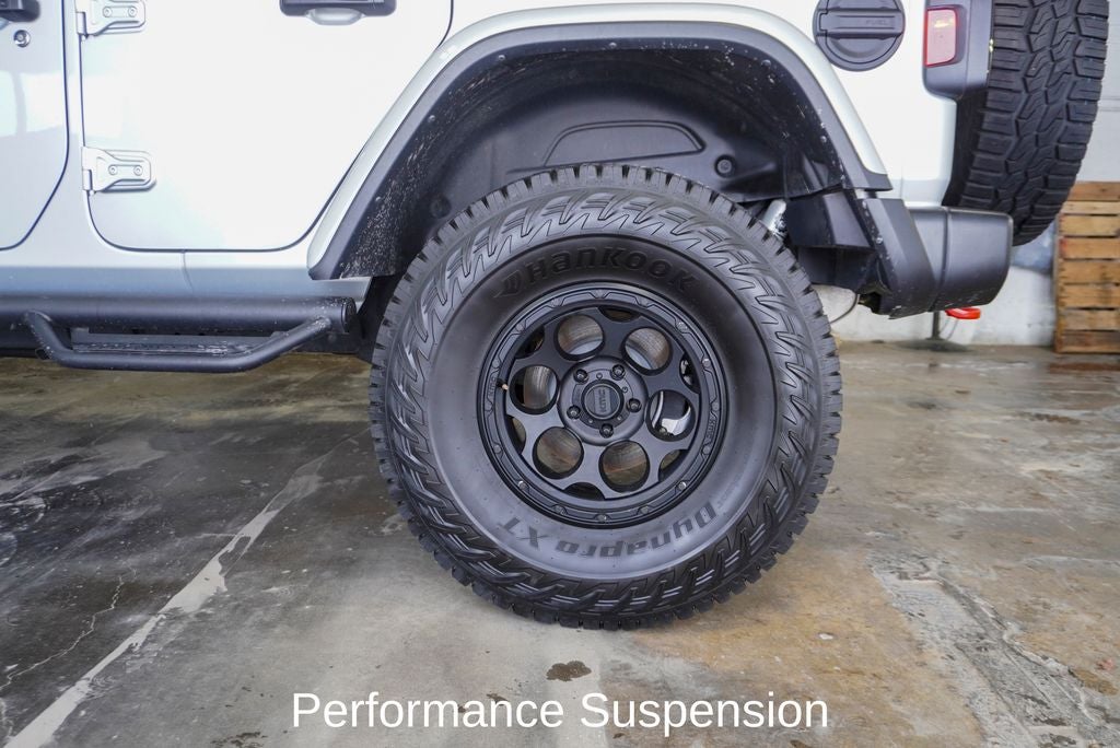 2023 Jeep Wrangler Rubicon Navigation System & ParkView Rear Back-Up Camera