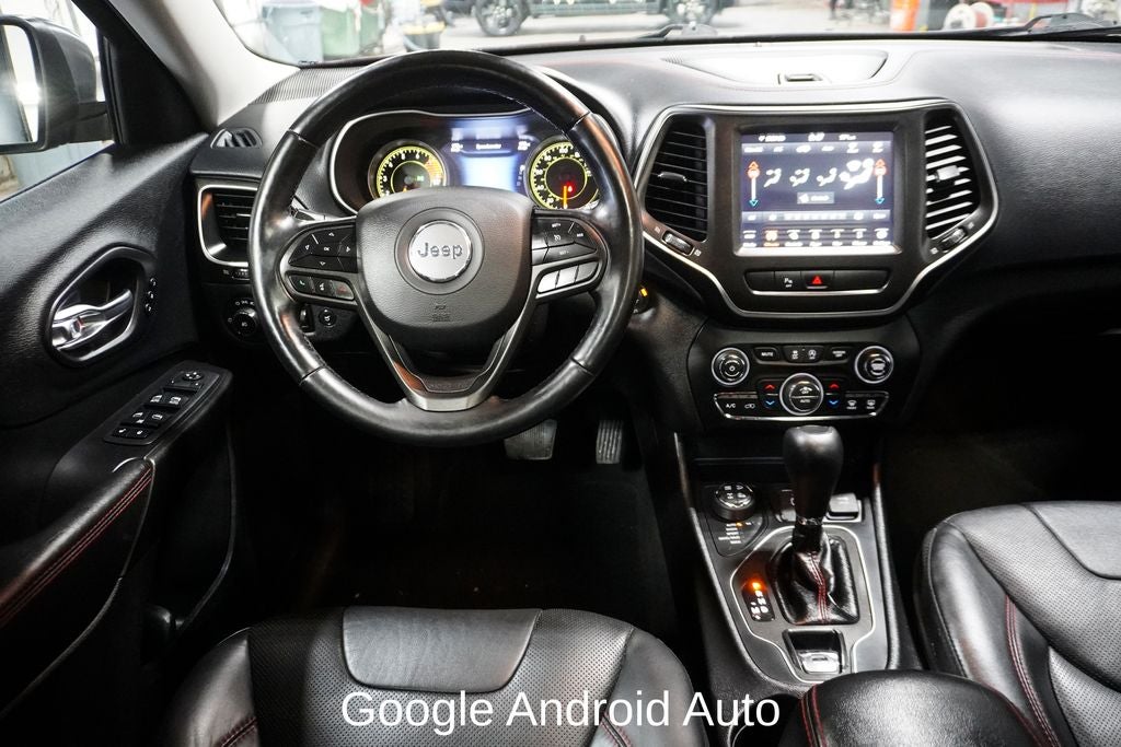 2020 Jeep Cherokee Trailhawk Navigation System & Full Sunroof