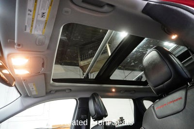 2020 Jeep Cherokee Trailhawk Navigation System & Full Sunroof