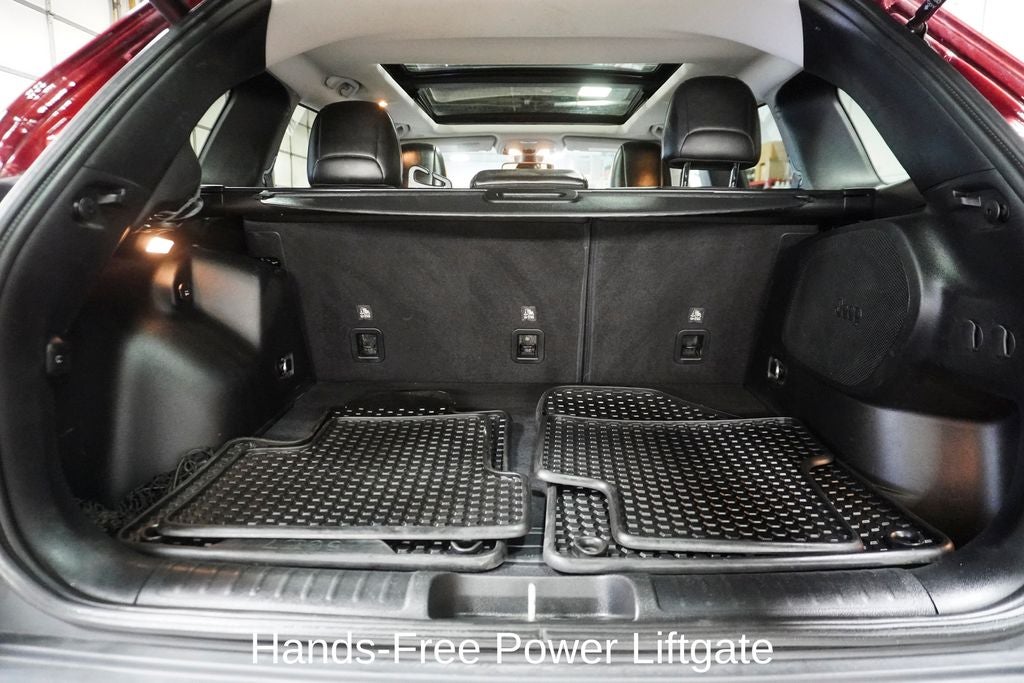 2020 Jeep Cherokee Trailhawk Navigation System & Full Sunroof