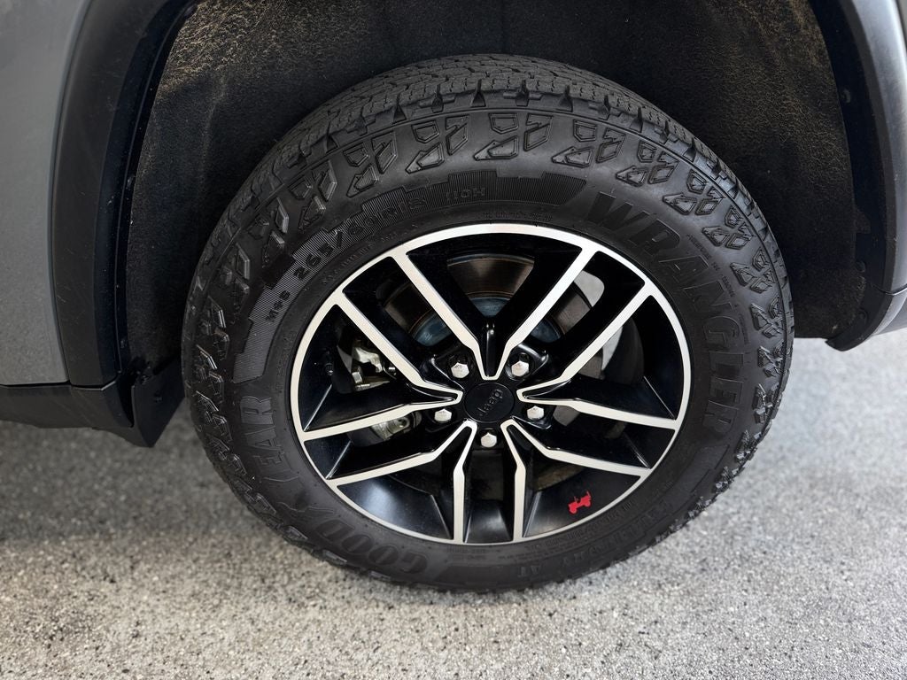 2020 Jeep Grand Cherokee Trailhawk Luxury Group