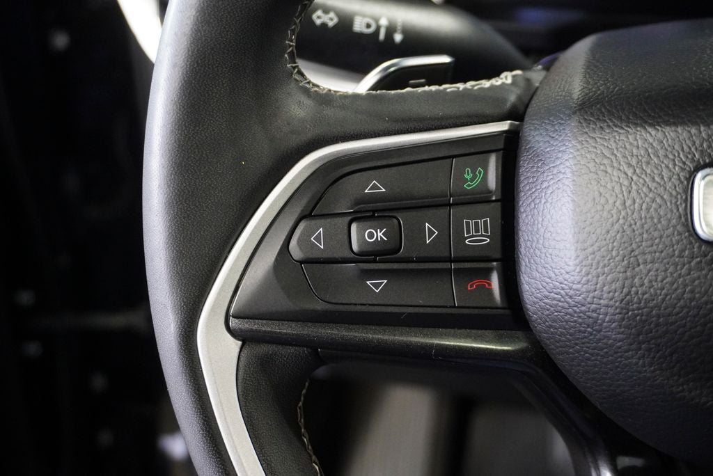 2023 Jeep Grand Cherokee Altitude X Power Sunroof & Capri Leatherette/Suede Seats