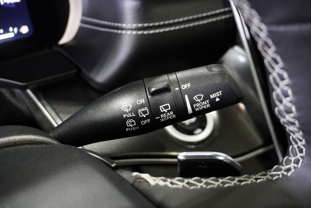 2023 Jeep Grand Cherokee Altitude X Power Sunroof & Capri Leatherette/Suede Seats