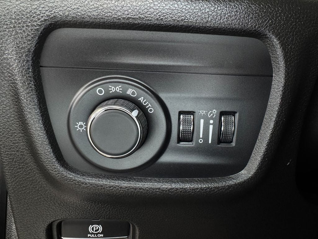 2023 Jeep Grand Cherokee Laredo Luxury Tech Group I