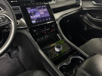 2023 Jeep Grand Cherokee Laredo Luxury Tech Group I