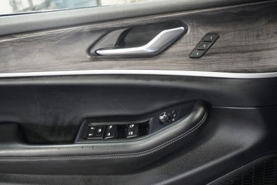 2023 Jeep Grand Cherokee Limited Navigation System & Surround View Camera System