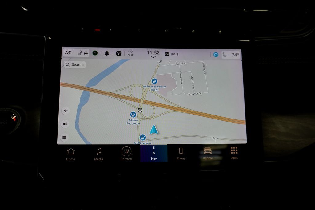 2024 Jeep Grand Cherokee Limited Dual-Pane Panoramic Sunroof & Navigation System