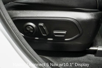 2024 Jeep Grand Cherokee Limited Dual-Pane Panoramic Sunroof & Navigation System