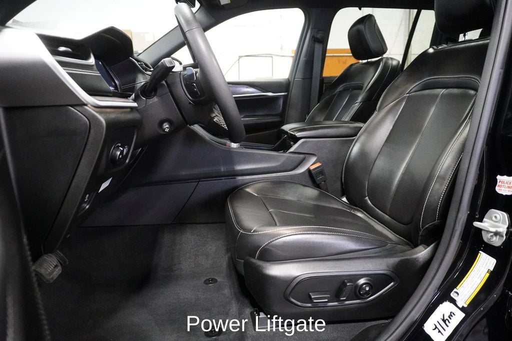 2024 Jeep Grand Cherokee Limited Navigation System & Dual-Pane Panoramic Sunroof