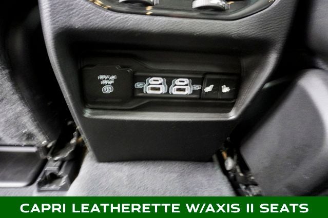 2023 Jeep Grand Cherokee Limited Blackout Package with Navigation