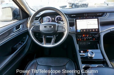 2023 Jeep Grand Cherokee Limited Blackout Package with Navigation