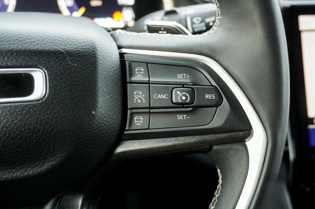 2023 Jeep Grand Cherokee Limited Surround View Camera System & Navigation