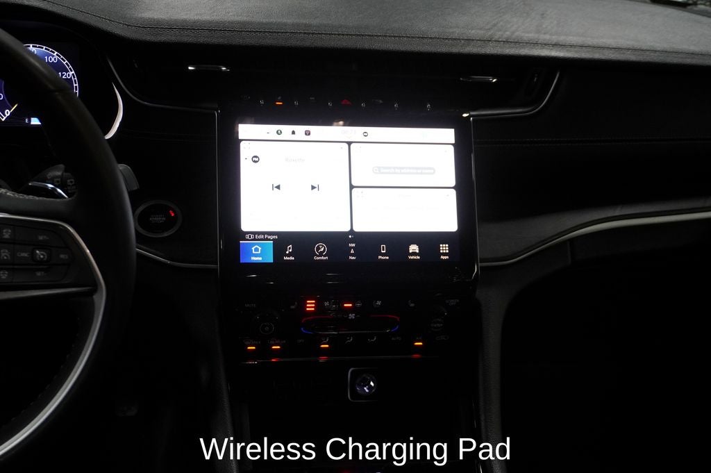 2023 Jeep Grand Cherokee Limited Navigation System & Radio: Uconnect 5 Nav w/10.1"