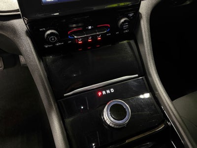2023 Jeep Grand Cherokee L Laredo Radio: Uconnect 5 w/8.4" Display