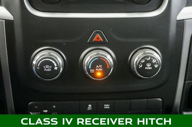 2022 RAM 1500 Classic SLT ParkView Rear Back-Up Camera & Integrated Voice Co